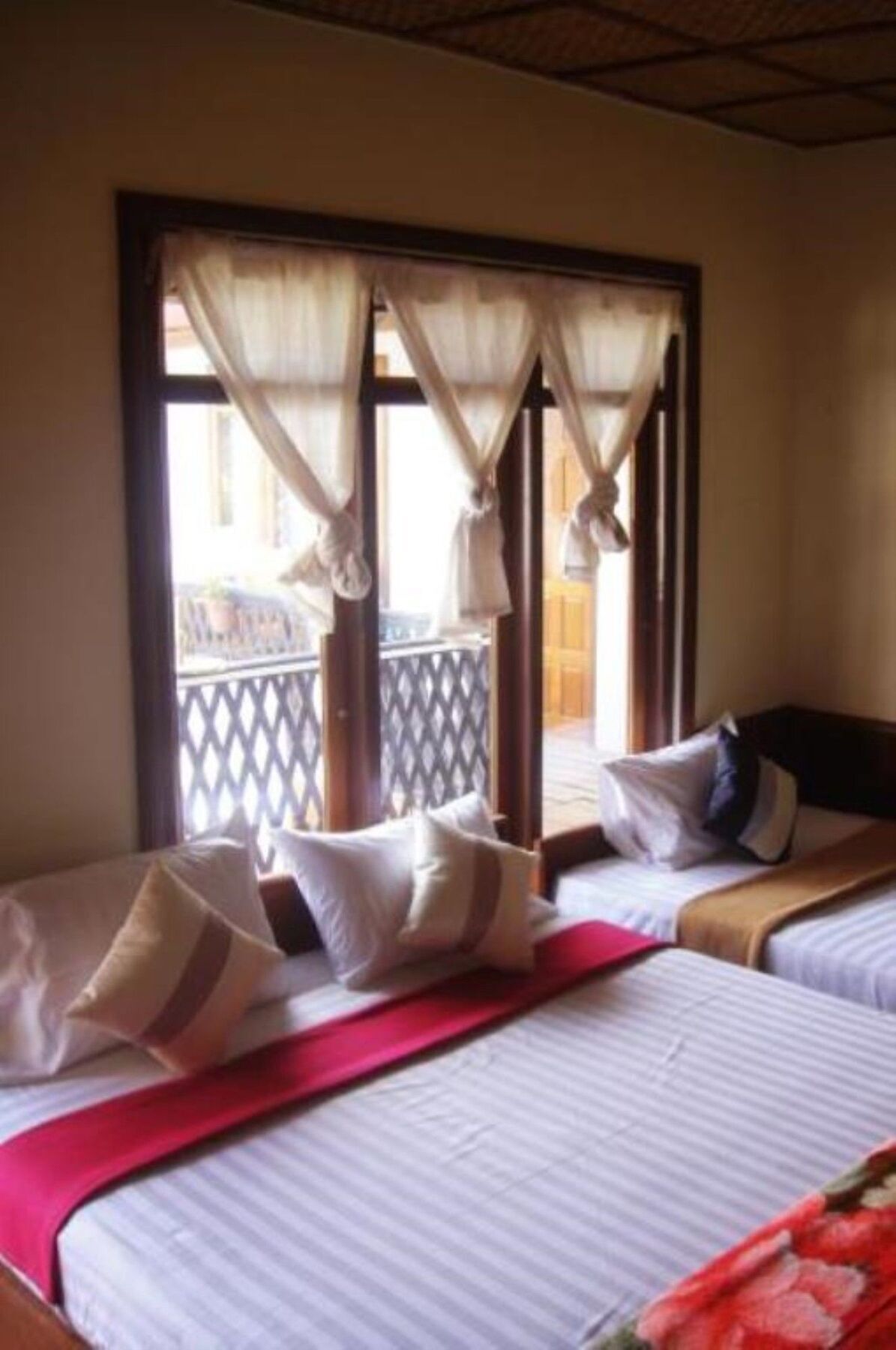 Three Seasons Inn & Spa Nyaung Shwe Εξωτερικό φωτογραφία