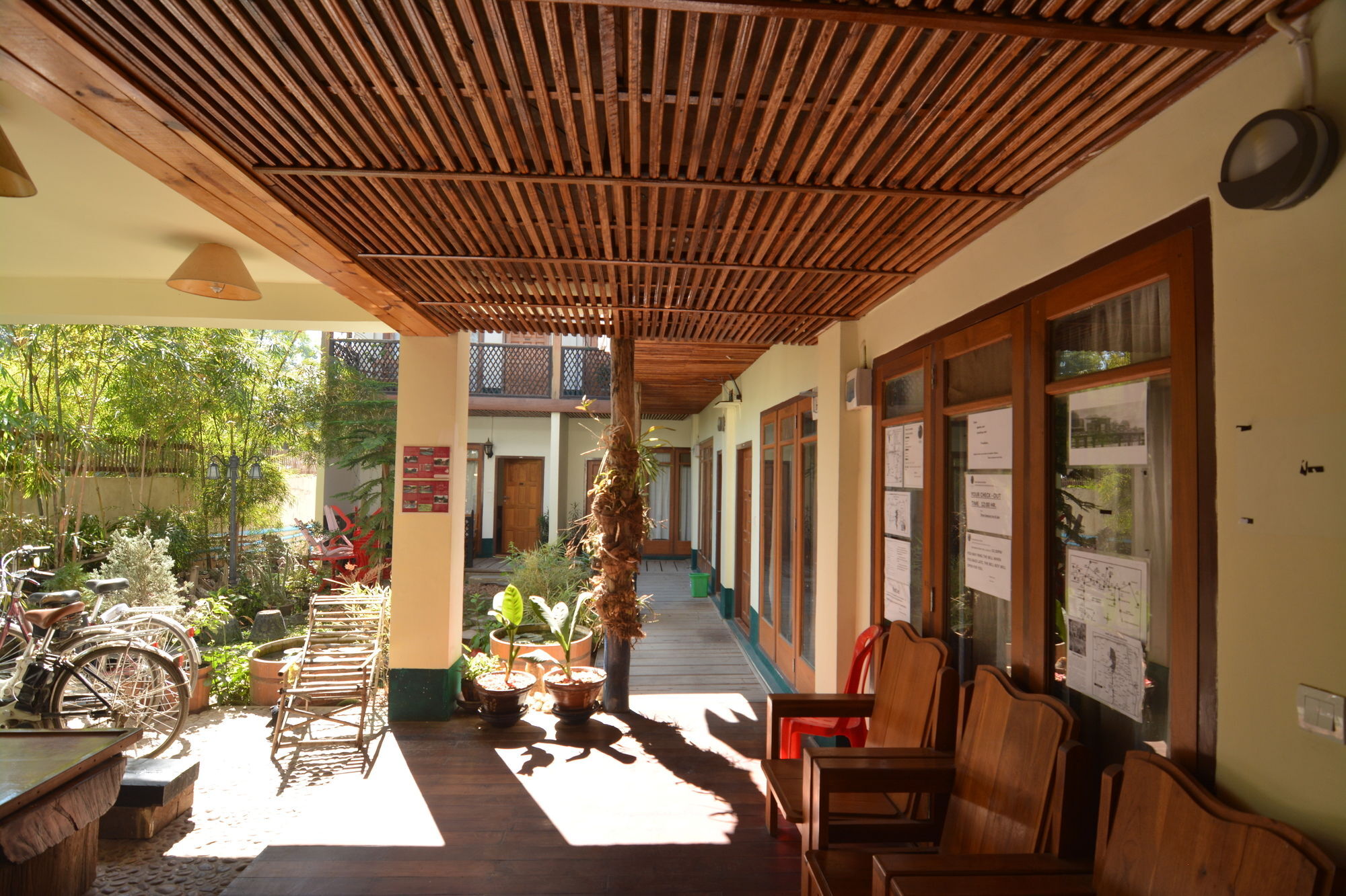 Three Seasons Inn & Spa Nyaung Shwe Εξωτερικό φωτογραφία